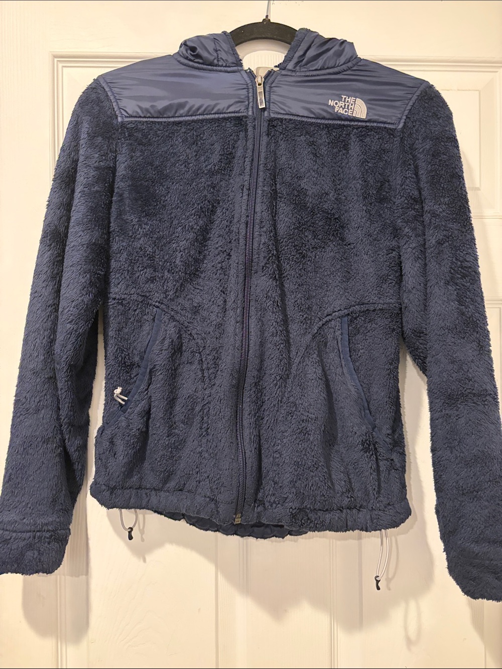 The North Face Women’s Navy Plush Fleece Hooded Jacket Small